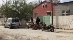 Konya'da üzerine televizyon düşen küçük kız kurtarılamadı