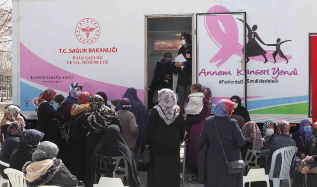 Konya'da Kanser Tarama Tırı 31 ilçeyi kadınlar için gezecek