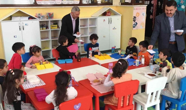 Kulu'da tekne orucu tutan çocuklar ödüllendirildi
