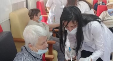 Hasta ve yaşlı hizmetleri eğitimi gören lise öğrencileri Portekiz'de staj yapıyor