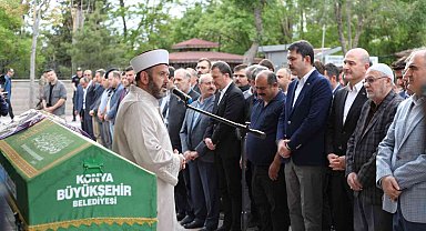 Otobüs kazasında hayatını kaybeden üniversite öğrencisine acı veda