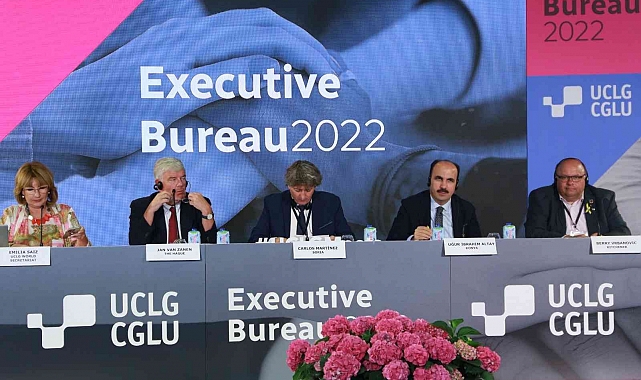 Başkan Altay Dünya Belediyeler Birliği Başkanlığını devraldı