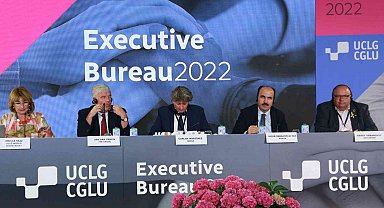 Başkan Altay Dünya Belediyeler Birliği Başkanlığını devraldı