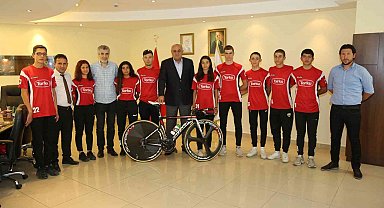 Başkan Erkoyuncu: "Bisiklet sporu hem Konya hem de bizim için önemli bir branştır"