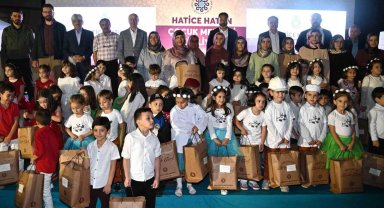 Hatice Hatun Külliyesi Çocuk Mektebi'nde mezuniyet heyecanı
