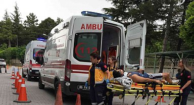 Kontrolden çıkan otomobil bariyerlere çarptı: 1 yaralı