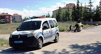 Konya'da elektrikli bisiklet ile otomobil çarpıştı: 2 yaralı