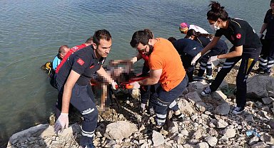 Serinlemek için girdikleri gölette cansız bedenleri bulundu