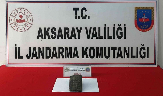 Tarihi eser kaçakçısı jandarmadan kaçamadı