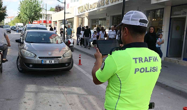 Aksaray'da hatalı park yapan 98 sürücüye 19 bin 208 TL ceza