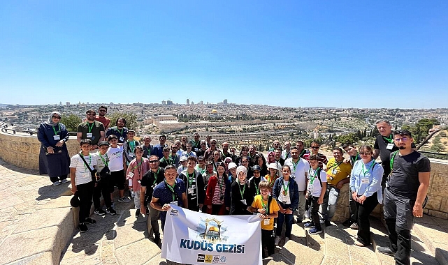 Başkan Altay öğrencileri Kudüs gezisiyle ödüllendirdi