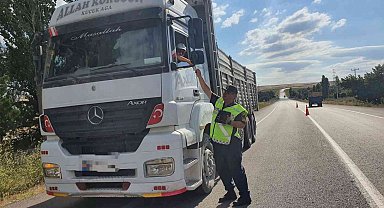 Jandarmadan yük araçlarına yönelik denetim