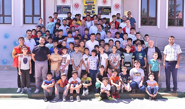 Karatay Gençli Meclisi Yaz Okulu eğitimleri sürüyor