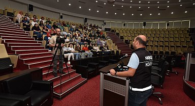 Karatay'da madde bağımlılığını önlemede annenin önemi konuşuldu