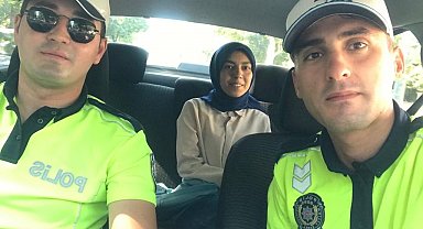 Konya polisi KPSS'ye geç kalan adayların yardımına koştu
