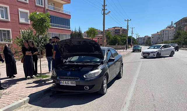 Konya'da 2 otomobil çarpıştı: 1 yaralı