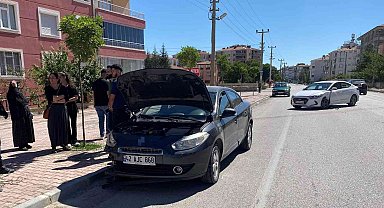 Konya'da 2 otomobil çarpıştı: 1 yaralı