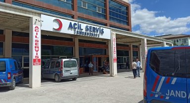 Konya'da merdivenlerden düşen çocuk ağır yaralandı