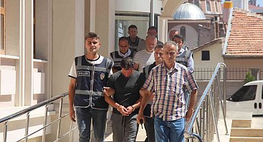 Konya'dan 100 bin liralık döviz çalan şahıslar Adana'da yakalandı