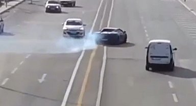 Lüks otomobille drift terörü kamerada