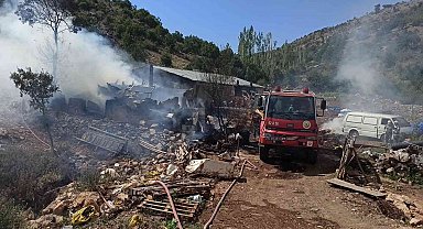 Seydişehir'de ev ve samanlık yangını: 1 yaralı