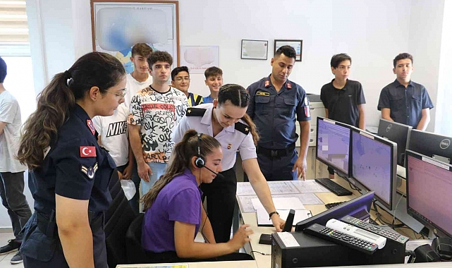 Yaz tatilindeki öğrencilere "Jandarma" eğitimi