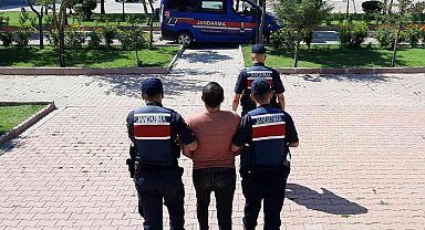 21 ayrı suçtan aranan suç makinesi jandarmanın operasyonuyla yakalandı