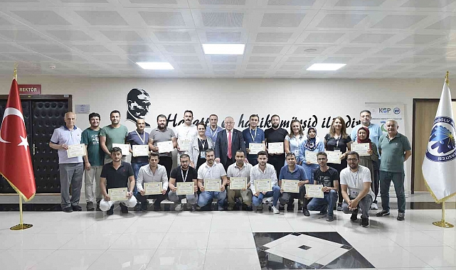 KMÜ'de enerji yöneticisi eğitimlerine katılan ilk kursiyerler sertifikalarını aldı