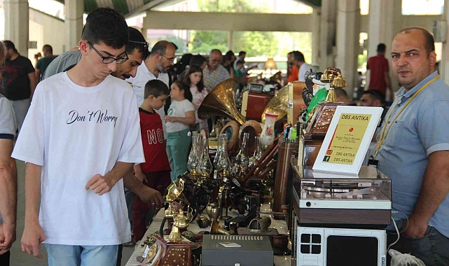 Konya Antika Pazarında geçmişe yolculuk
