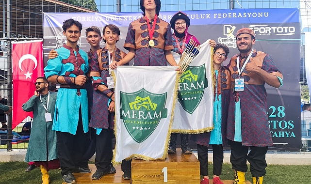Okçulukta Meram Belediyesporlu Emirhan'dan Türkiye rekoru