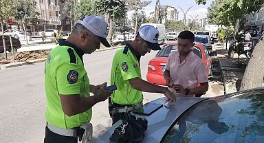 Otomobilin çarptığı kadın yaralandı