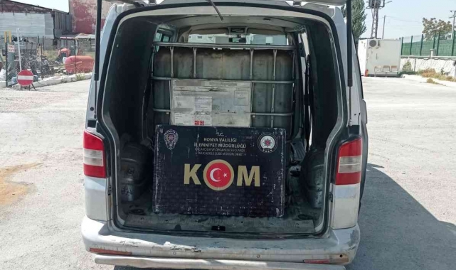 Polisin durdurduğu araçtan kaçak akaryakıt çıktı