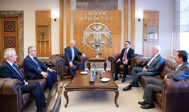 YÖK Başkanı Prof. Dr. Özvar, Konya'da rektörlerle bir araya geldi