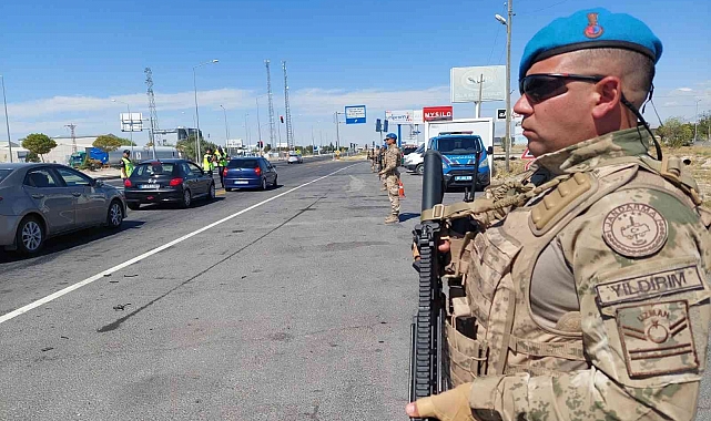Aksaray'da jandarma komandolar yollarda