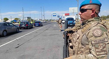 Aksaray'da jandarma komandolar yollarda
