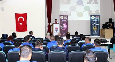 Cezaevi görevlilerine "Kadına El Kal-Ka-Maz!" eğitimi