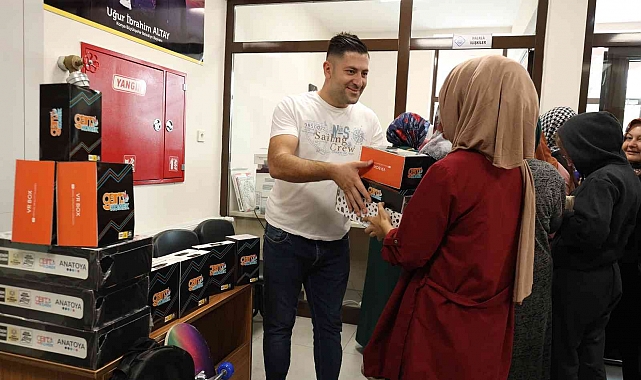 Genç KOMEK'te başarılı olan öğrenciler ödüllerini almaya başladı