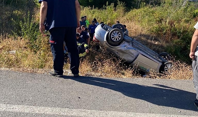 Konya'da otomobil şarampole devrildi: 2 yaralı