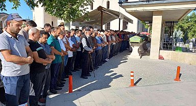 Konya'da trafik tartışmasında vurulan baba ve oğlu toprağa verildi