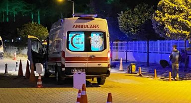 Konya'da üzerine 300 kiloluk bahçe kapısı devrilen kadın hastanelik oldu