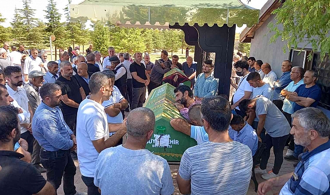 Saman tozu kavgasında hayatını kaybeden karı koca son yolculuğuna uğurlandı