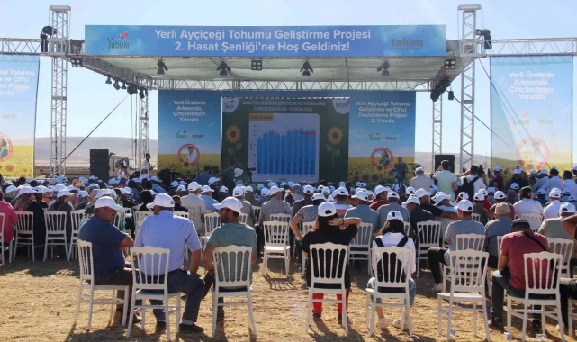 Yerli Ayçiçeği Tohumu Geliştirme ve Çiftçi Destekleme Projesi Konya'da devam ediyor