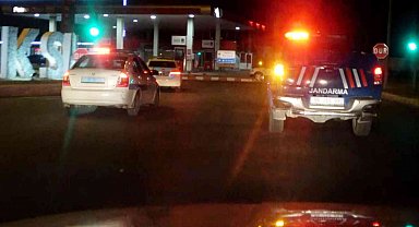 Aksaray'da otobüsten kaçan sınır dışı mülteci emniyet ve jandarmayı alarma geçirdi