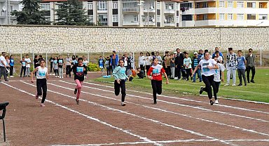 Akşehir'de 4. Zekai Baloğlu Atletizm Yarışmasına yoğun ilgi