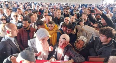 Akşener, vefat eden Konya İl Başkanı Tozoğlu'nun cenazesine katıldı