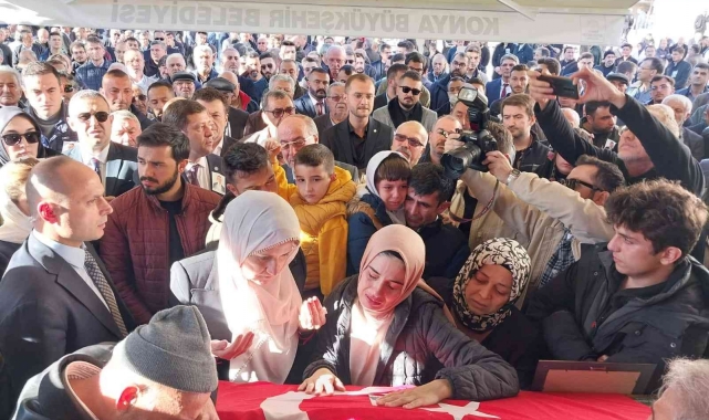 Akşener, vefat eden Konya İl Başkanı Tozoğlu'nun cenazesine katıldı