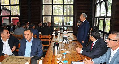Başkan Akkaya muhtarlarla istişare ve değerlendirme toplantısı yaptı