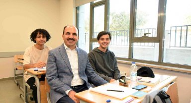 Başkan Altay: "Öğrencilere bin 500 TL nakdi destekte bulunacağız"