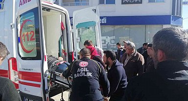 Kazılan çukurda toprak altında kalan işçi yaralandı