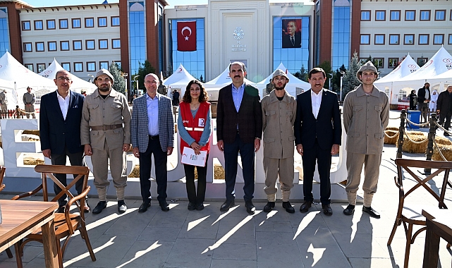 Başkanlar Hilal-i Ahmet Sergisini ve kan bağışı etkinliğine ziyaret